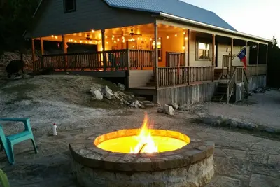 Image de Superbe Luxury Lodge - Vues sur la montagne et la vallée, privé, au coeur de Concan