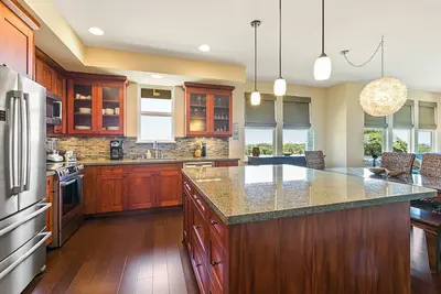 Image de Brand New 3 Bedroom 3 Bathroom Condo with Ocean View
