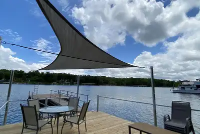 Image de Kentucky Lake Waterfront Home avec quai privé