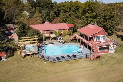 Image de Morning Star Ranch - Piscine chauffée et spa - près de Nashville - Cadre champêtre