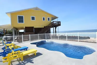 Image de Arrosez de l'eau partout! Vues à 180 degrés sur l'eau! Piscine, HotTub, Dock, salle de jeux