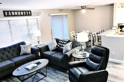 Image de AkeLake Front unit ready 4 you! 🌟- 12 couchages, w / lit king, WiFi, animaux