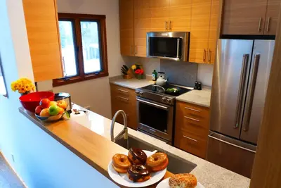 Image de 3 Br, 2. 5 Ba Jackson Hole Yampa Condo, à 8 km du parc national de Grand Teton