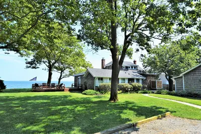 Image de Peconic Bay Private Beachfront Escape