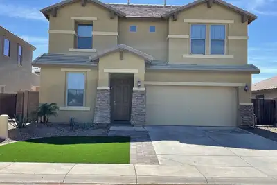 Image de Entièrement meublé 2400 Sq. Ft. Maison à Sunny Maricopa