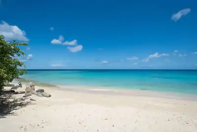 Image de Graceville est juste en face de la plage. accès facile aux magasins.