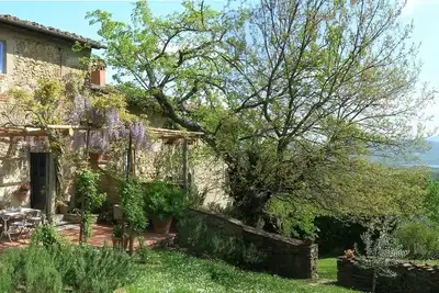 Image de Ferme toscane, magnifiquement restauré avec jardin, près de Florence.