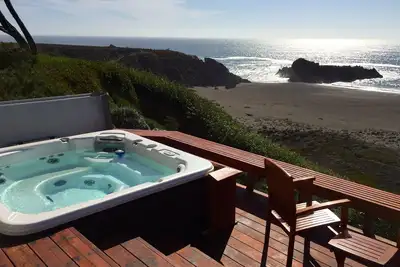 Image de Oceanfront - Hot Tub - Cottage récemment rénové