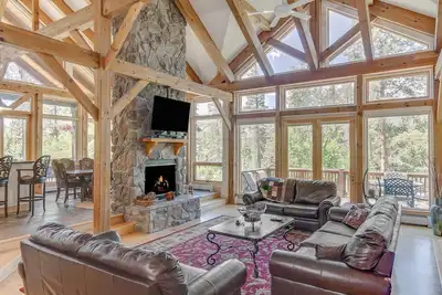 Image de Highlands Luxury Mnt Home, toutes les pistes de ski, près de la télécabine, navette Vip gratuite