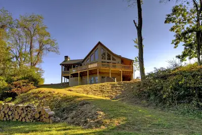 Image de Évadez-vous de tout cela à River Meadow, une luxueuse cabane au bord de la rivière 3/3