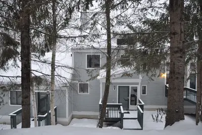 Image de Okemo Trailside Ski Condo, à pied du sentier Sachem, pour 8 personnes