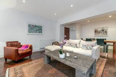 Image de Bel appartement à Heart Of Holland Park, Kensington