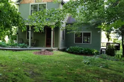Image de Come to beautiful Vermont and enjoy summer in the Green Mountains, for less.