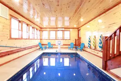 Image de Une vue paradisiaque aussi ~ 6 Br, 6. 5 Cabine de bain w / piscine intérieure, théâtre, salle de jeux, et bain à remous ~ 28 personnes