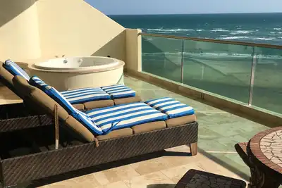 Image de Luxury Beach Condo sur la péninsule de Las Conchas