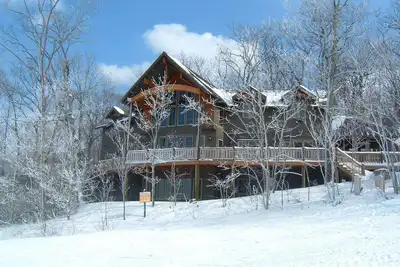 Image de Ski-in de luxe 6 chambres 4. 5 salles de bain, belle maison de montagne