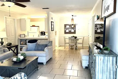 Image de Cowbell Condo- le condo le plus mignon du pays de Dieu
