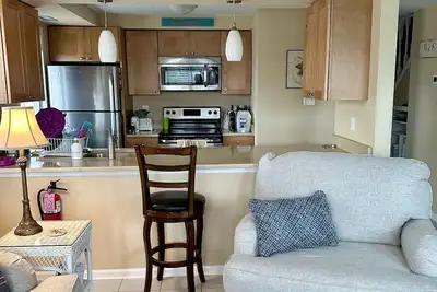 Image de Voiture de parc Stone Harbor Nj dans le garage et à pied de tout