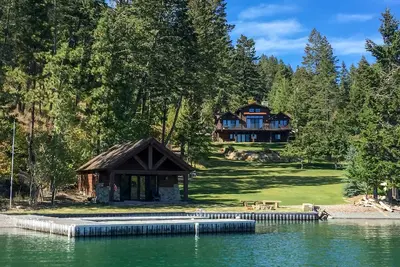 Image de Maison de luxe sur le lac Flathead