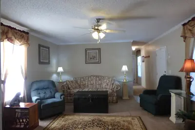 Image de Sérénité et de paix à seulement 15 miles de M. S. U. , situé au centre, animaux considérés