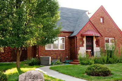 Image de Walnut Place une maison de charme dans le quartier historique de Valley Junction, Ă West Des Moines