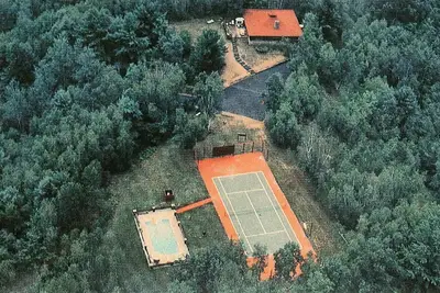 Image de Privé Accueil Sur 100 acres de terrain boisé à seulement 15 minutes de Saratoga et Lake George