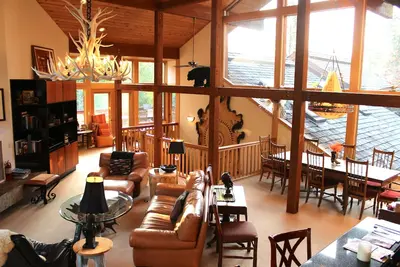Image de 5 Chambre Ski In / Ski Out Teton Village Home