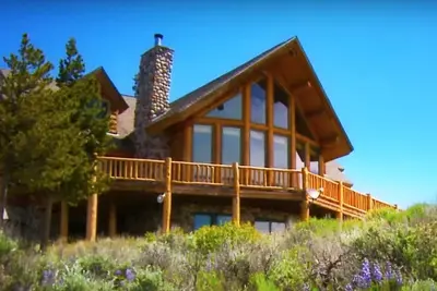 Image de Exclusive Luxury Luxury Mountaintop Lodge sur 43 acres