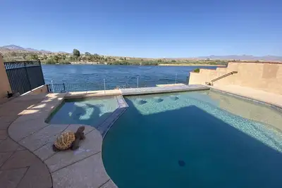 Image de Riverfront! Piscine et Dock de Bullhead City / Laughlin! ! !