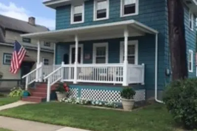 Image de Maison traditionnelle Curtis au coeur de Hammondsport