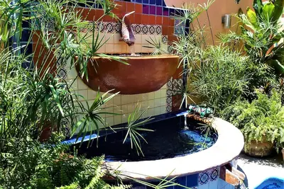 Image de Tres Palmas ~ Luxery ~ 2bed / 2bath ~ 1block to beach ~ piscine chauffée ~ A / C ~ security