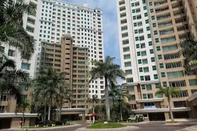 Image de Condo du front de mer du 14ème étage avec vues sur les océans et les montagnes