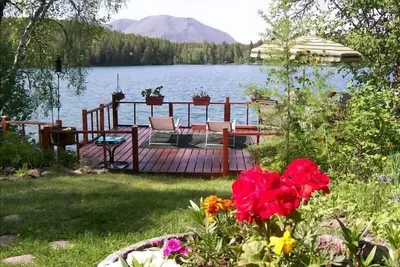 Image de Scenic Lakefront par Glacier Park