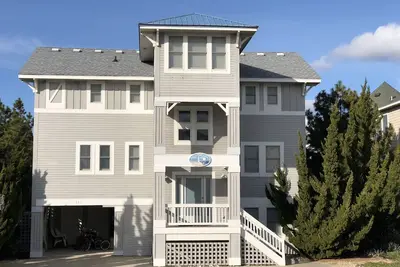 Image de 1 Min À Pied De La Plage - ÉVALUÉ 5 ÉTOILES - Piscine PRIVÉE / Hottub - Linge / Serviettes Incl.