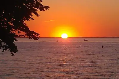 Image de Izatys Beach Front Maison de ville, sur le bordereau péninsule W \/ bateau.