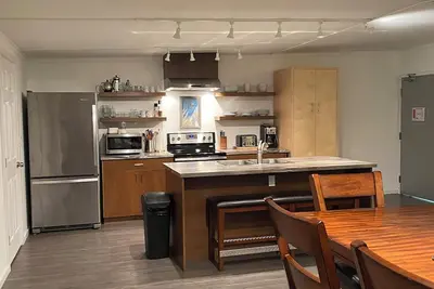 Image de La Boutique En Revy - Sleep dessus de votre sécurisée, chauffée, Jouet de stockage