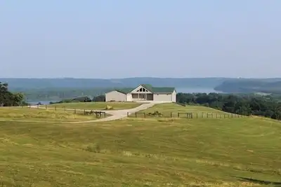 Image de Martin Ridge Ohio River View