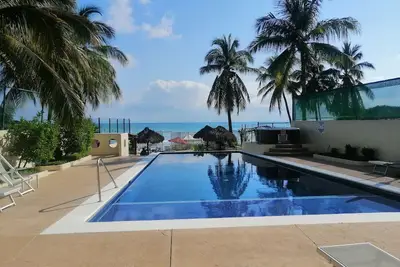 Condo en bord de mer joliment décoré, spécial été! 169 $ / Nuit