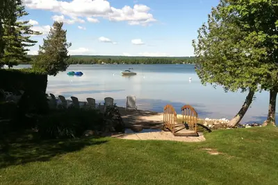 Image de Lakeside Club # 1 - Belle Condo Surplombant le lac Round!