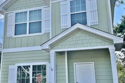 Image de Consultez nos tarifs d'été! Animaux acceptés aussi!