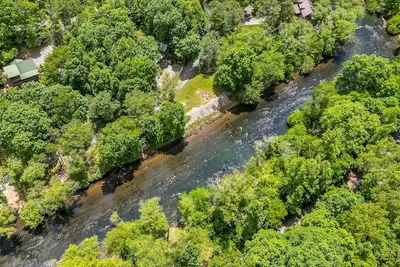 Image de Escapade sur la rivière Toccoa - à 15 minutes du centre-ville de Blue Ridge