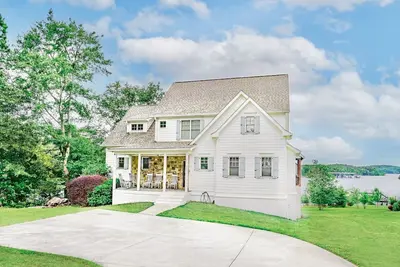 Image de Vues à couper le souffle sur les eaux profondes, lot doux! !