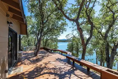 Image de Lakefront House, Great View, pas dans Oak Shores, 1 de 7 unités péninsule privée