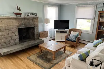 Image de Sparkling Beach House - Nouveau niveau inférieur! Si proche de la plage!