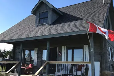 Image de Le meilleur de tous les mondes - cabane en rondins lumineux juste une courte promenade de la belle plage de l'Î. -P. -É.