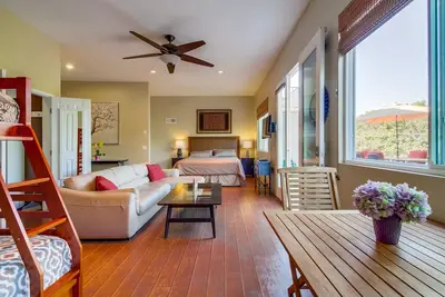 Image de Extra-Large Studio dans la paisible plage du Pacifique Nord avec cour et près de la plage!