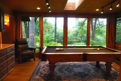 Image de 3200 pieds carrés Cabane rustique sur le terrain de golf! ! 15 minutes des pistes de ski