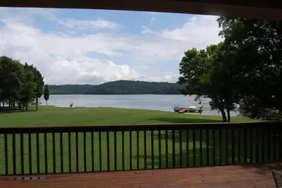 Image de Tellico Village, au sud-ouest de Knoxville, Lakefront Community