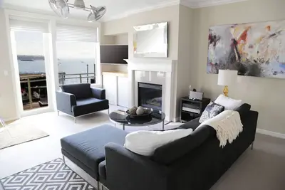 Image de Condo de luxe 2br dans le Seul quartier riverain du centre-ville
