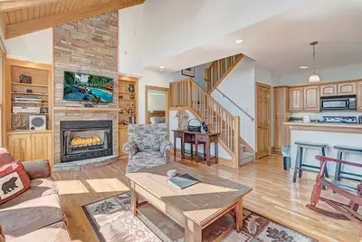 Image de Cliffsider - Près d'attractions de haute montagne, Situé dans la résidence sécurisée d'Echota, en face de la piscine, du bain à remous et du centre de remise en forme, 10% de remise de dernière minute disponible